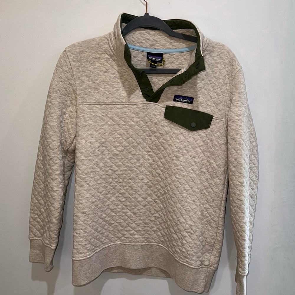 Patagonia Quilted Pullover - Beige and Olive